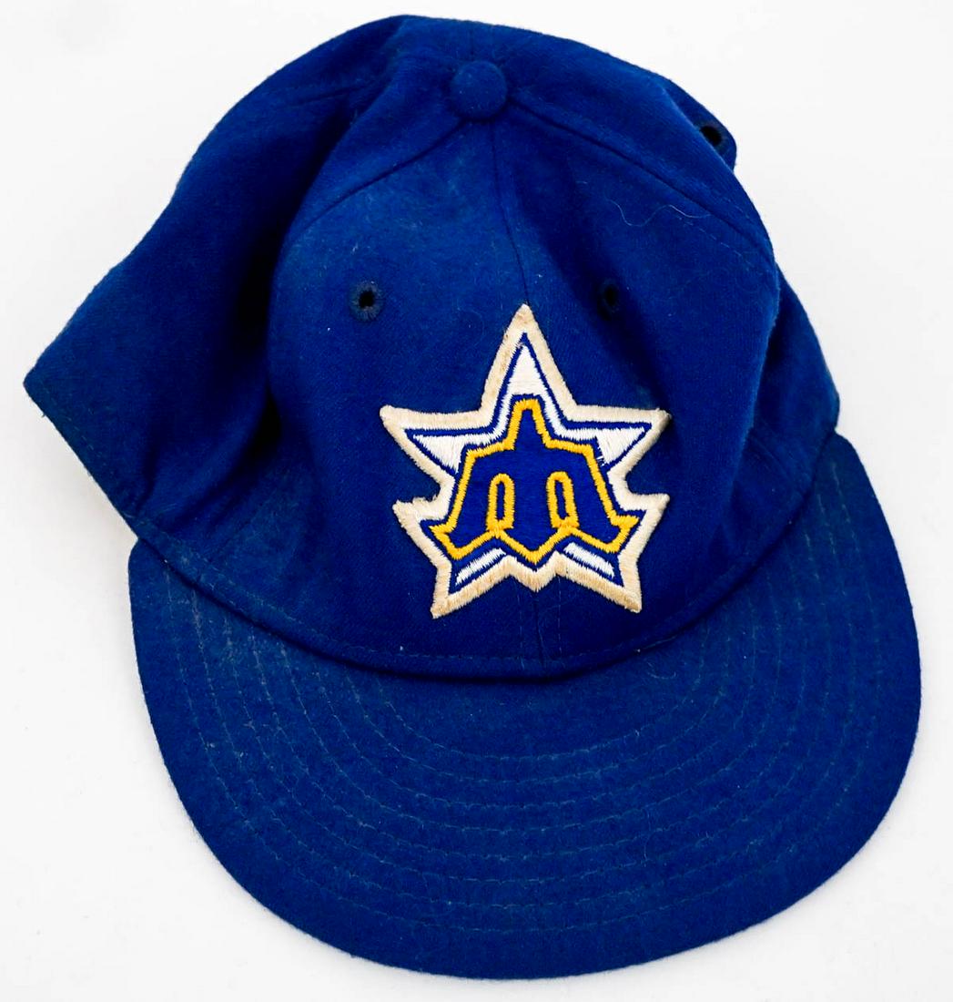 Seattle Mariners Orlando Mercado Game Worn Cap (1 of 8)