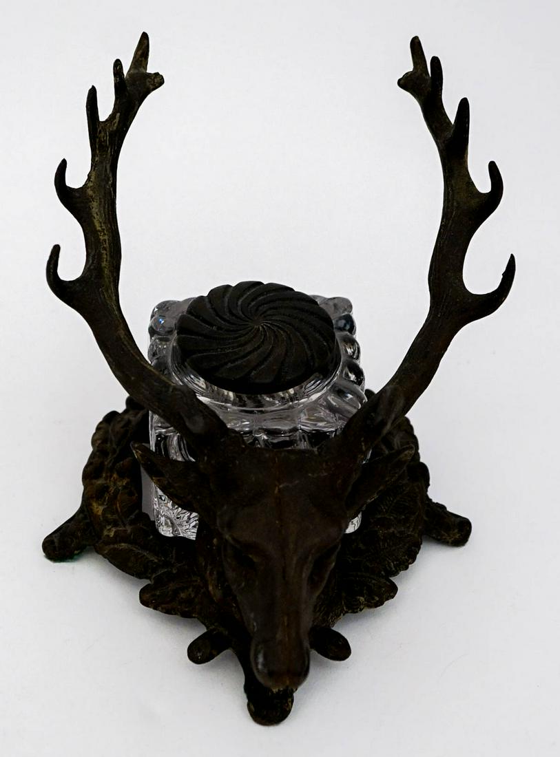 Vintage Bradley and Hubbard Elk Inkwell: Vintage Bradley and Hubbard cast iron and crystal Elk Inkwell and Pen Holder. Measures 7 in. x 5.5 in. x 5.5 in tall. The crystal inkwell measures 2.5 in. square. Bradley and Hubbard stamped underside
