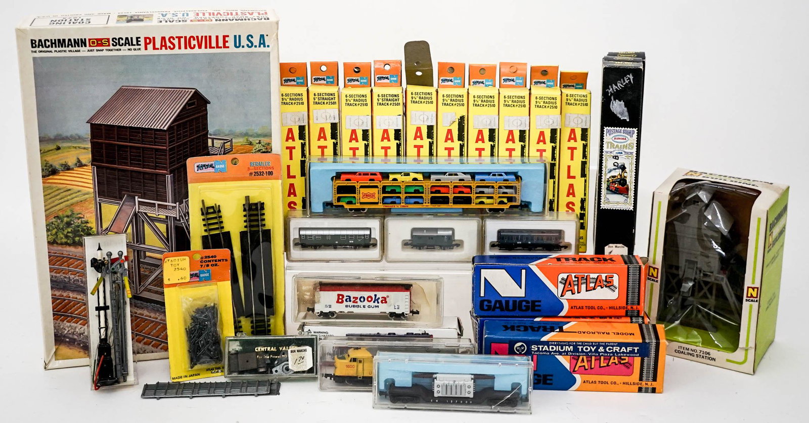 Atlas (25) N Scale Electric Rail Cars and More (1 of 10)