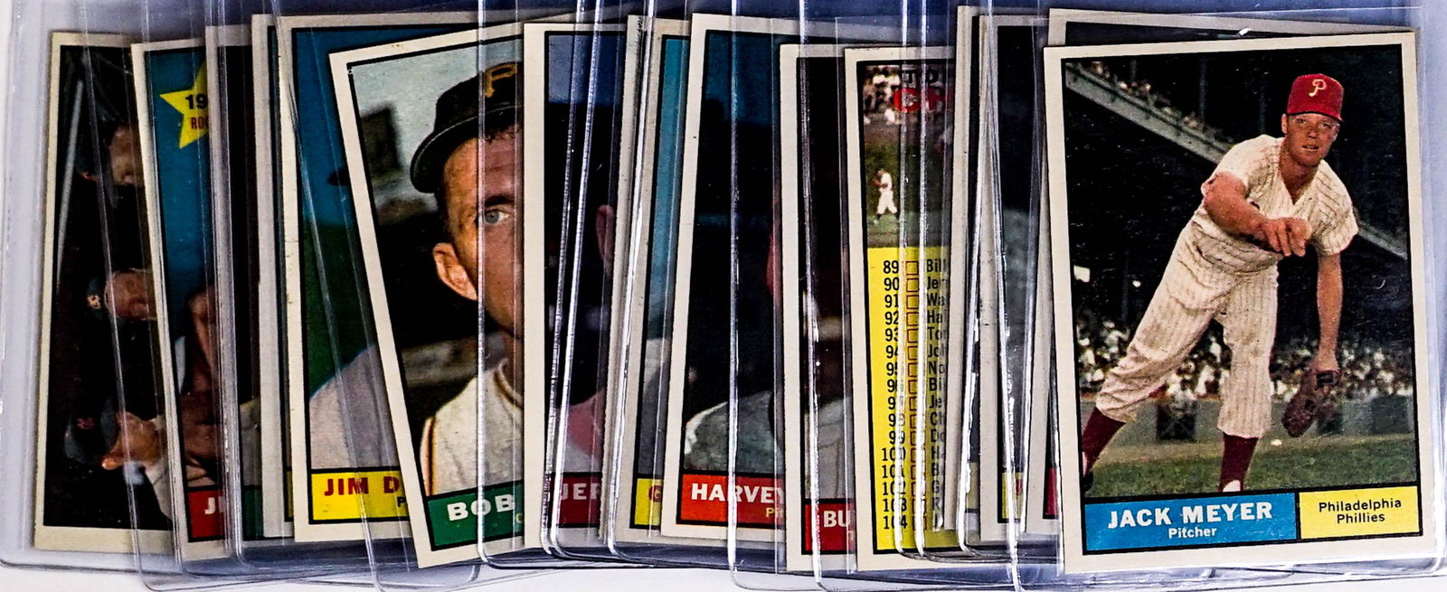 1961 Topps Baseball HIGH GRADE Cards (16) (1 of 9)