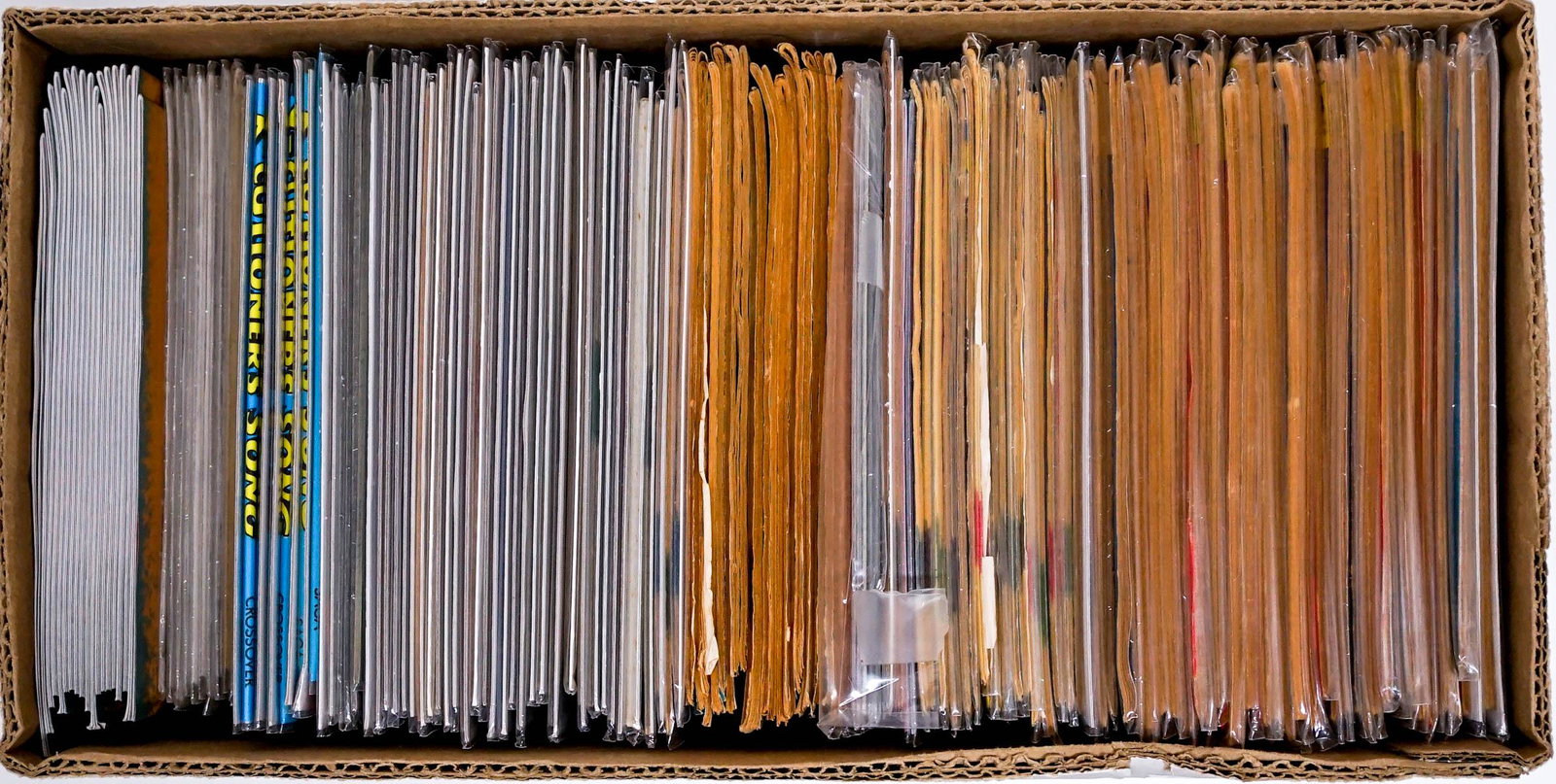 Vintage & Modern Short White Box Assorted Comics (1 of 5)