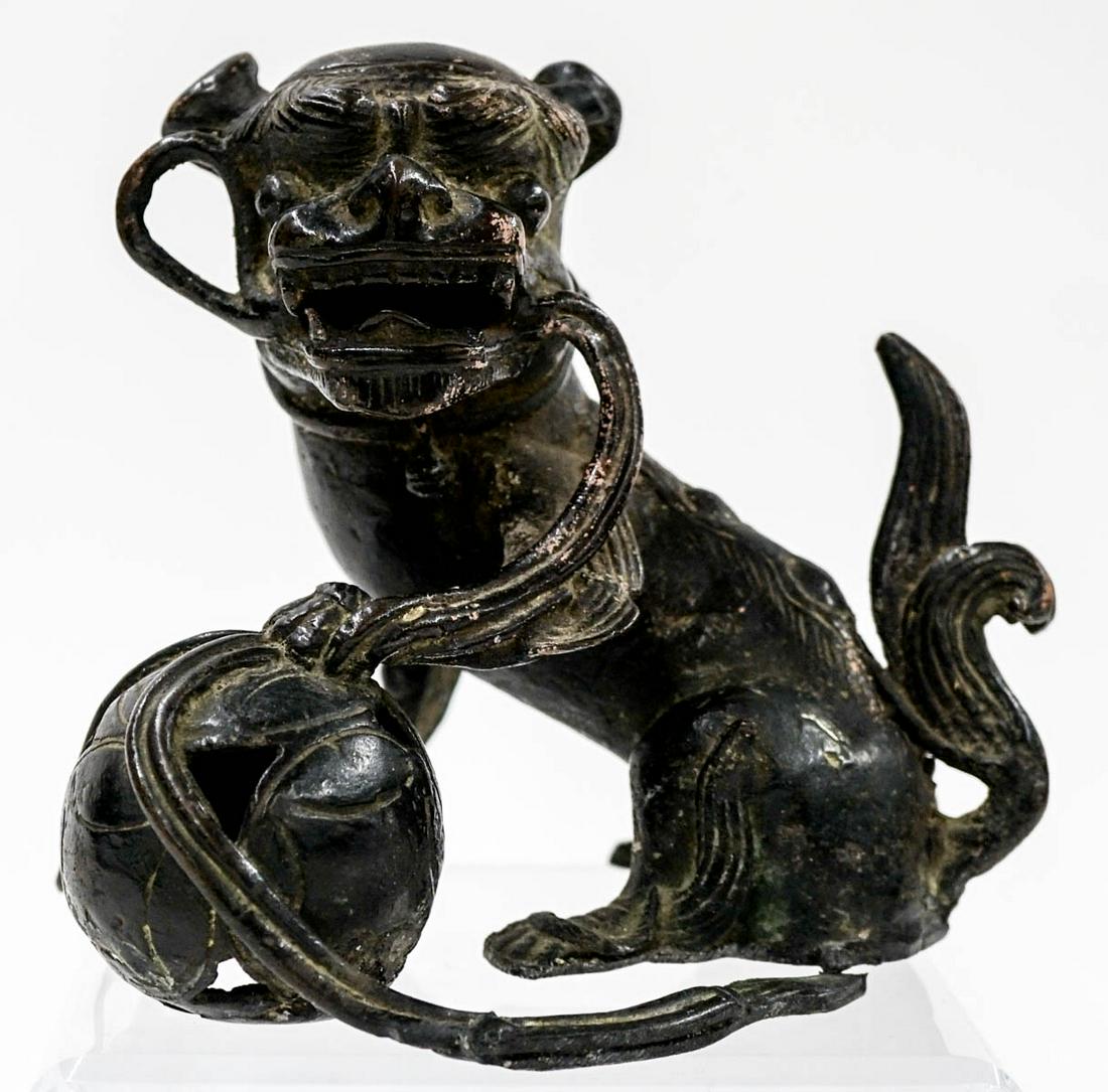Antique Chinese Bronze Foo Dog Figure (1 of 5)