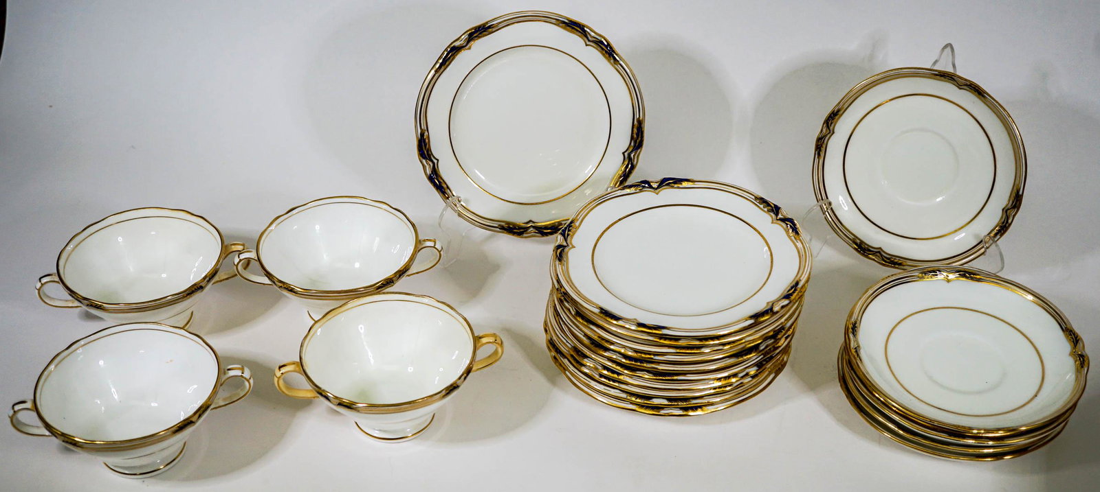 Minton China #3365 Dinnerware [W. H. Plummer] (1 of 17)