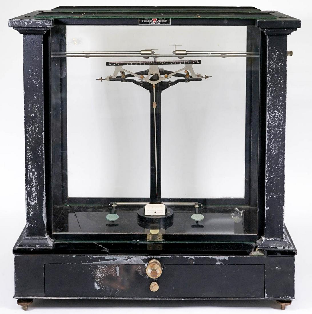 Wm. Ainsworth Pharmacy Scale (1 of 16)