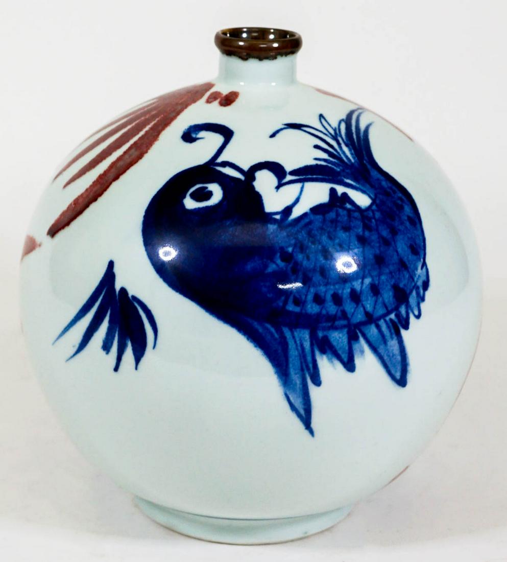 Signed Asian Vase with Fish: Signed Asian Vase with Fish. Measures 8.25 x 7.5 inches. No chips, cracks or repairs. If lot is absent of a condition report one may be requested via email. Condition report is provided as an opinion