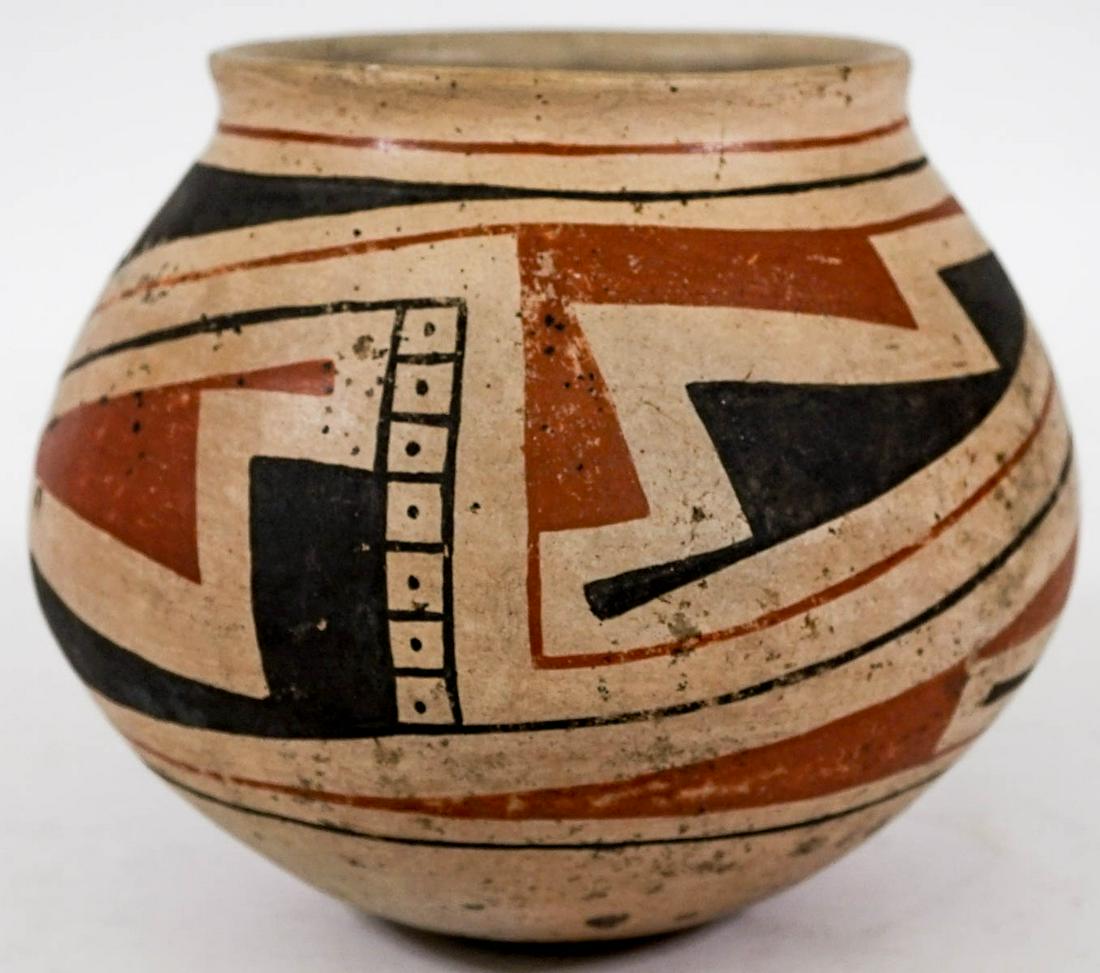 Casas Grandes Utility Pot (1 of 7)