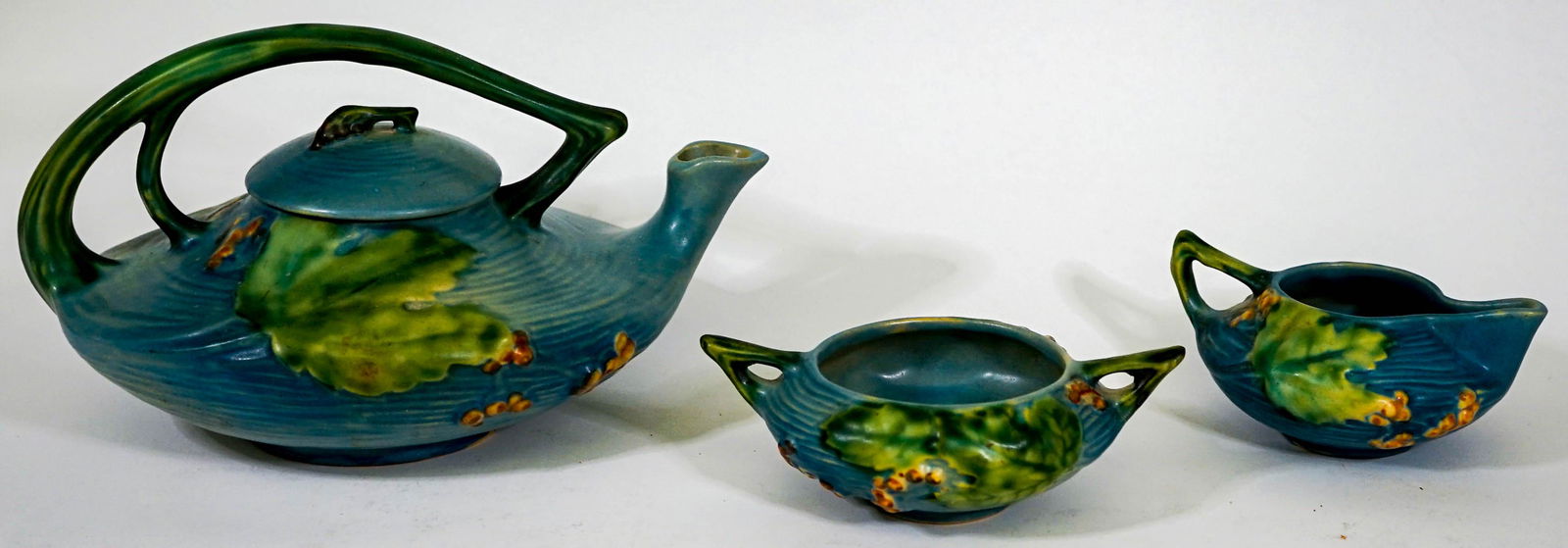 Roseville (3 Pc) Teapot, Cream and Sugar [Blue] (1 of 8)
