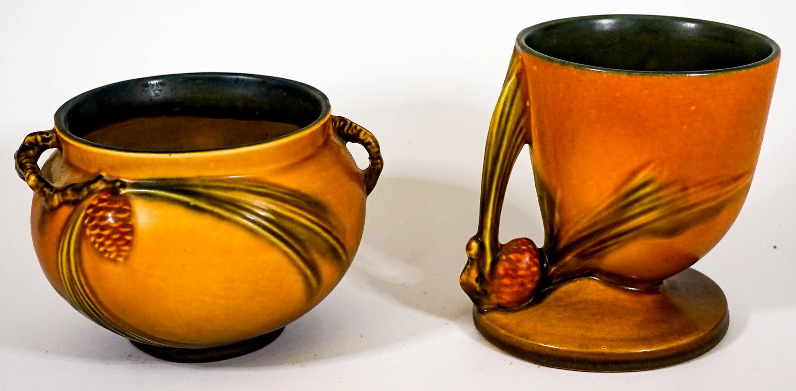 Roseville Pottery Pinecone (2) Vase and Pot (1 of 8)
