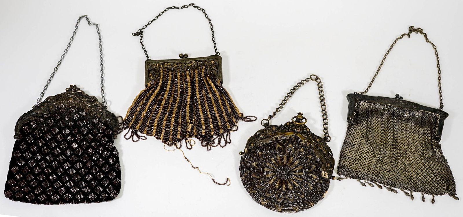 Vintage (4) Evening Purses [Mesh / Beaded] (1 of 9)