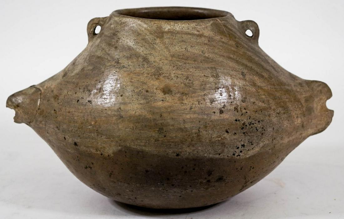 Native Effigy Pot: Native Vessel. Measures 6 inches x 10.5 inches. Good condition. If lot is absent of a condition report one may be requested via email. Condition report is provided as an opinion only and is no guarant