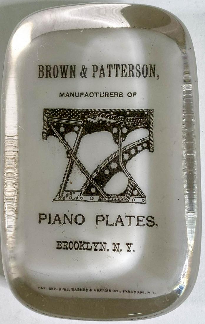 Brown & Patterson Piano Plates Paperweight: Brown & Patterson Piano Plates Antique Advertising Glass Paperweight by Barnes & Abrams Paperweight Co. Syracuse, New York. Measures 1.125 x 4.125 x 2.625 inches. Very good condition with a few nicks 