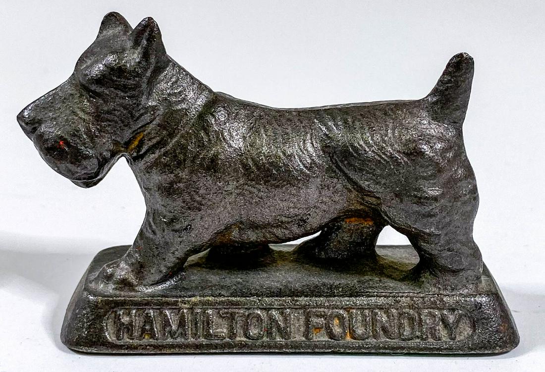 Vintage Cast Iron Hamilton Foundry Scotty Dog (1 of 4)