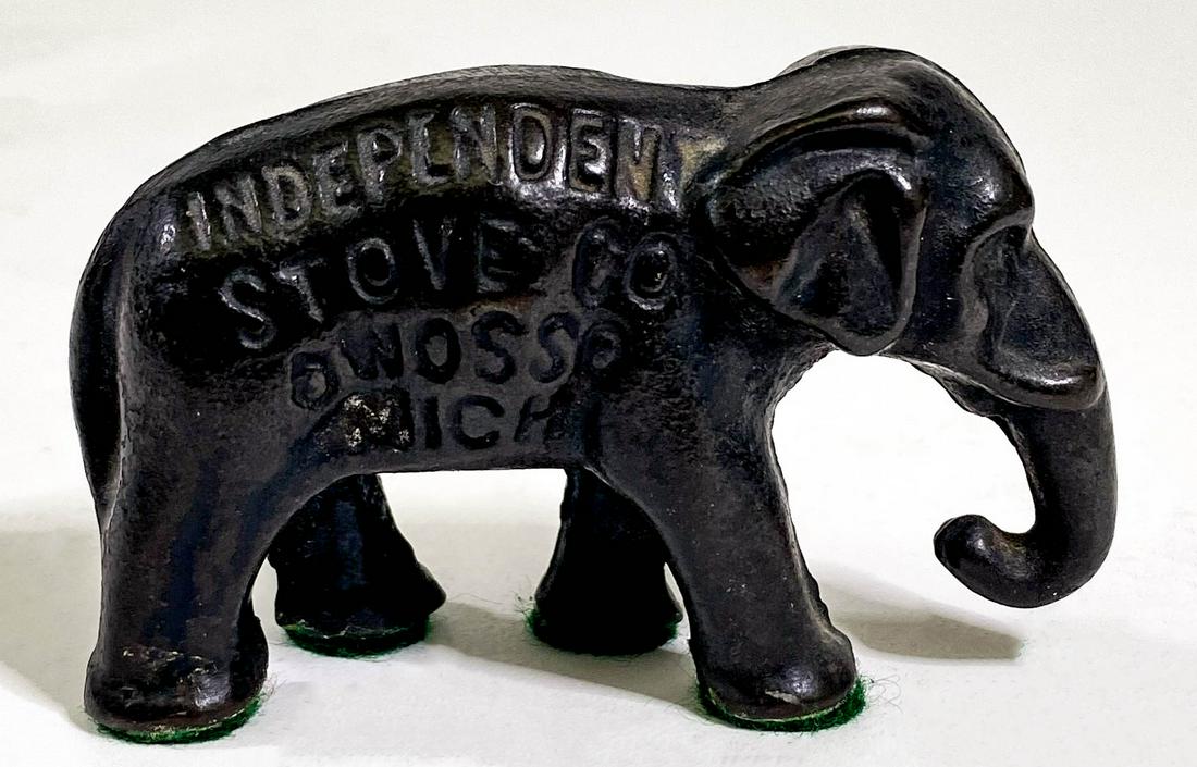 Independent Stove Co. (Michigan) Paperweight (1 of 8)