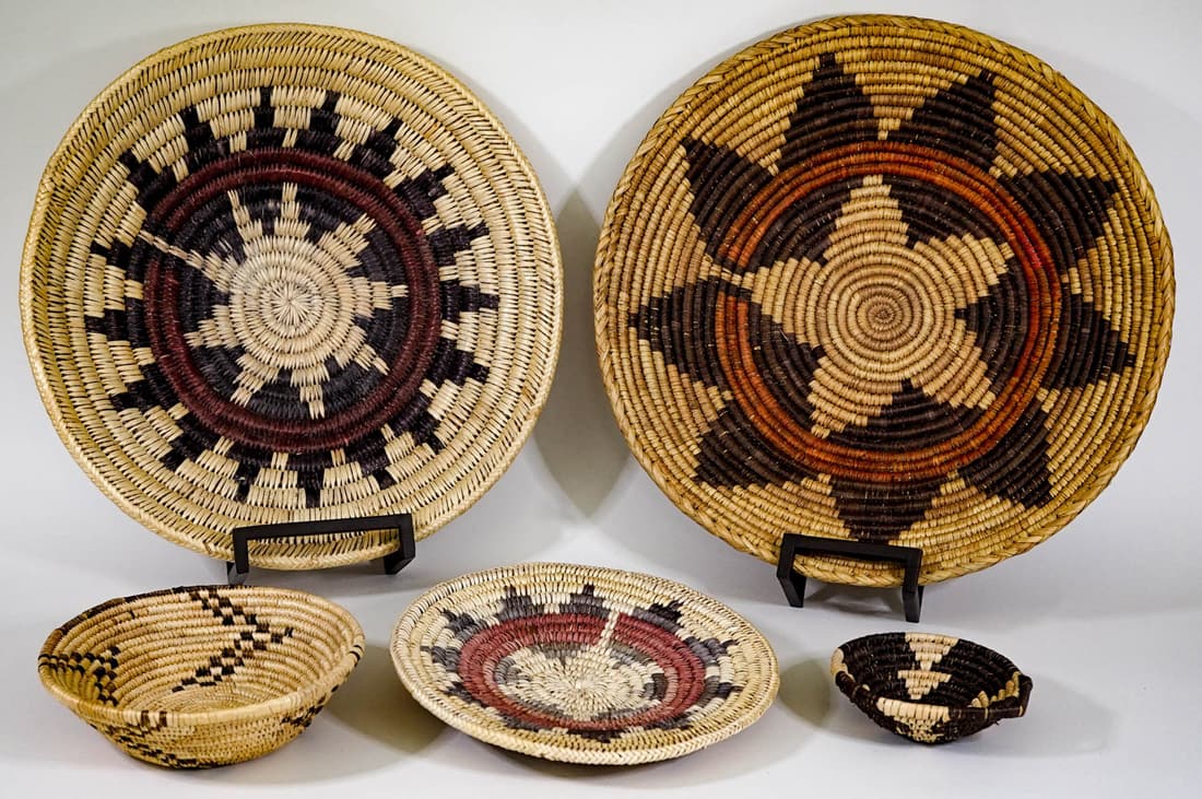 Native American (5) Handwoven Baskets (1 of 16)