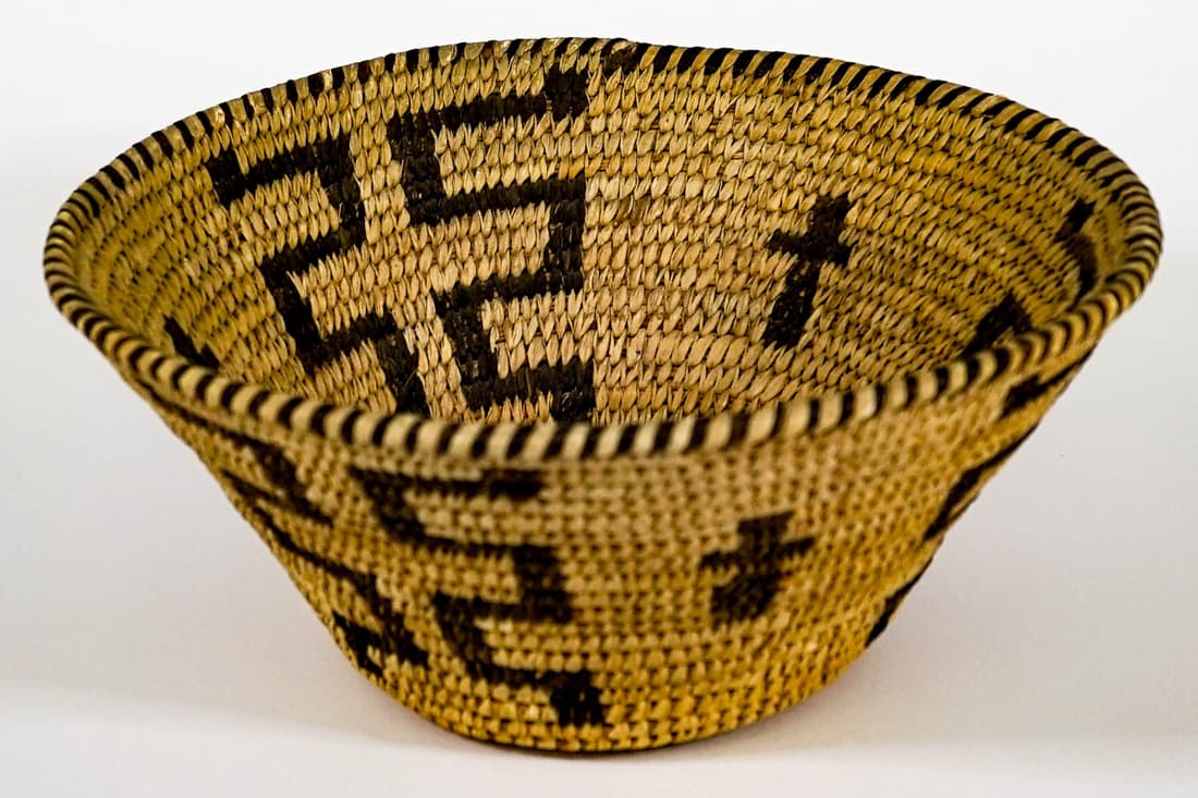 Native American 10 IN Basket [Geometric] (1 of 7)