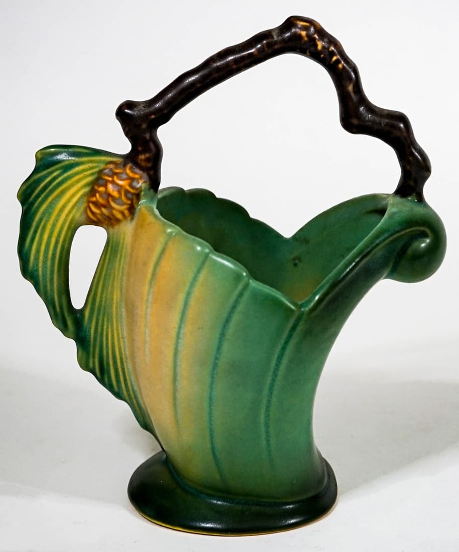 Roseville Green Pinecone Basket 408-6 (1 of 6)