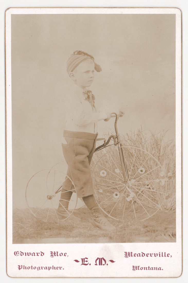 Edward Moe, Meaderville, Montana Cabinet Card: Edward Moe, Meaderville, Montana Cabinet Card Photo. Measures 6.5 x 4.25 inches. Provenance: Montana private collection. If lot is absent of a condition report one may be requested via email. Conditio