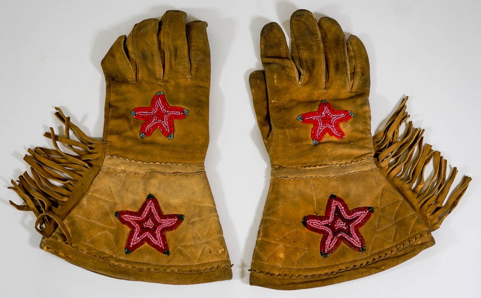 Pair Native American Beaded Gloves [Stars] (1 of 2)