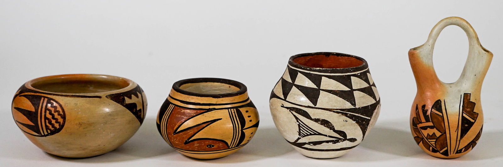 Vintage (4) Small Pottery Pieces [Wedding Vase] (1 of 8)