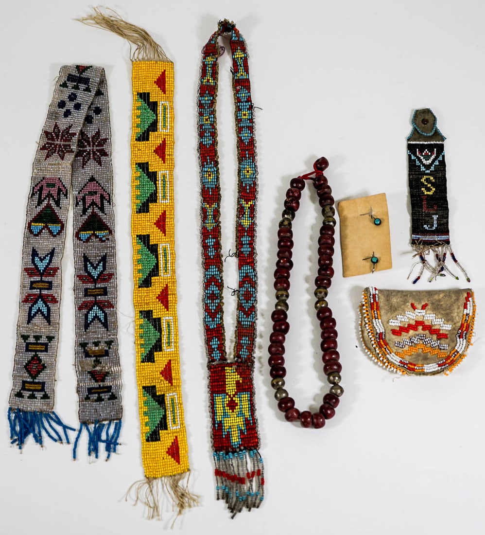 Native American Beadwork (1 of 9)