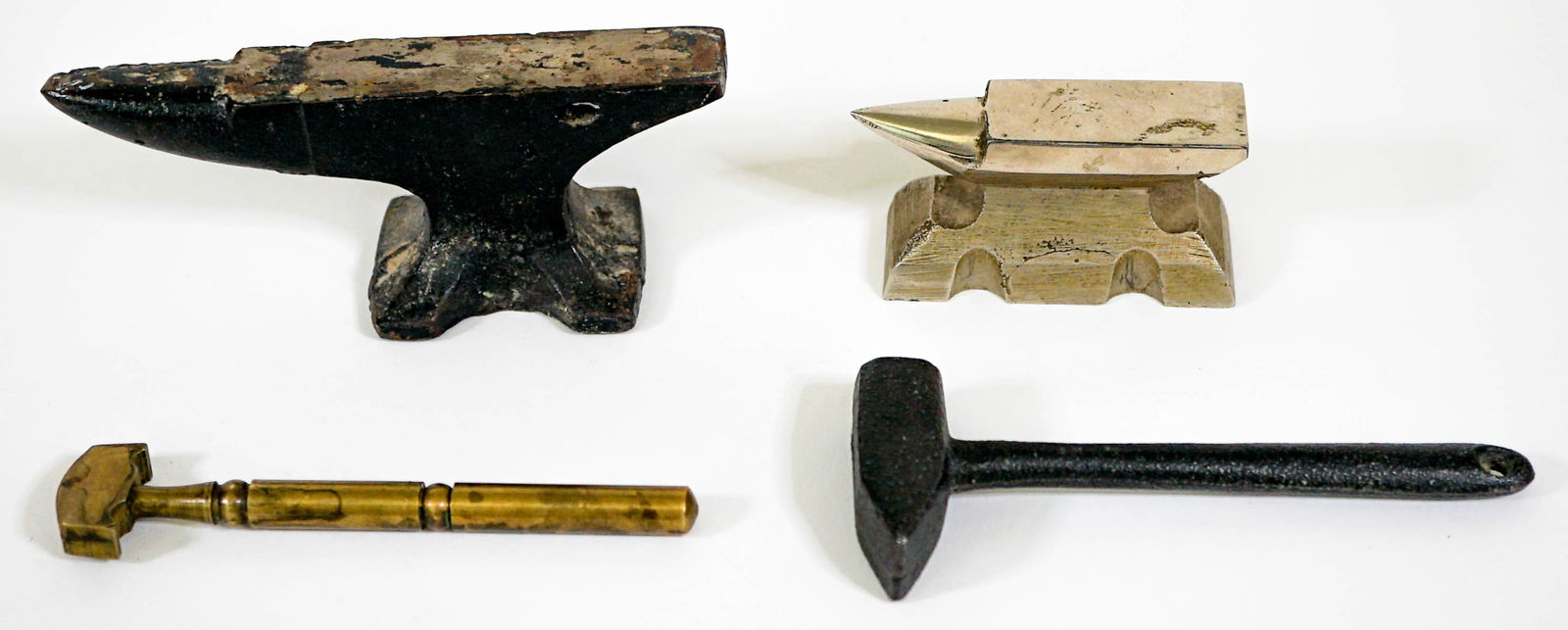 Vintage (4) Jewelers Anvils and Hammers (1 of 9)