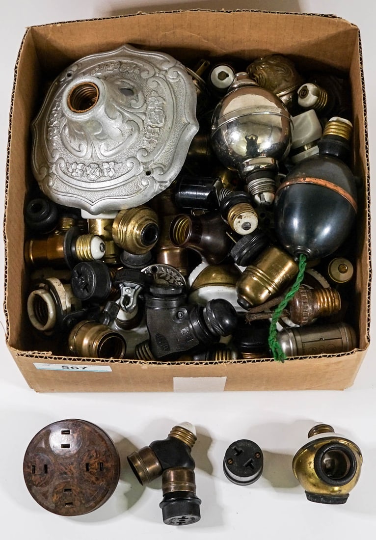 Vintage / Antique Electrical Sockets / Parts (1 of 4)