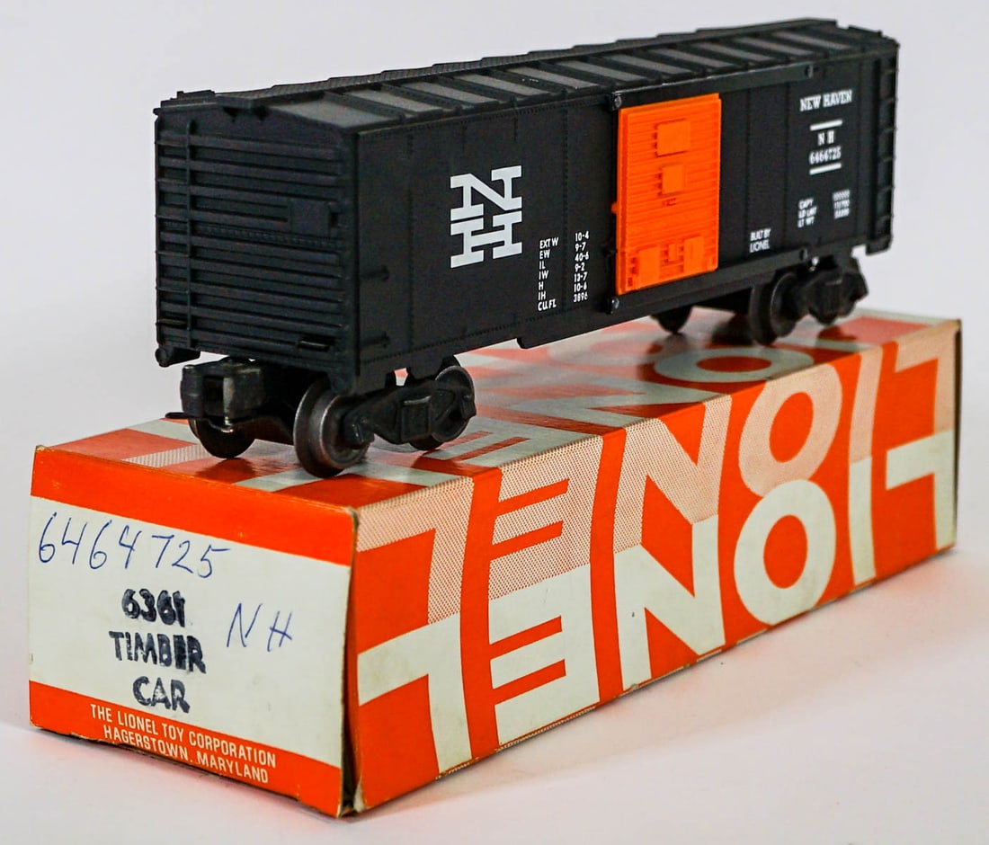 Rare Postwar Lionel 6464-725 Black New Haven Car: Rare Postwar Lionel 6464-725 Black New Haven Car. Provenance: Missoula, Montana Private Collection. Untested, from a lifelong collector who serviced and repaired trains requiring any attention. If lot