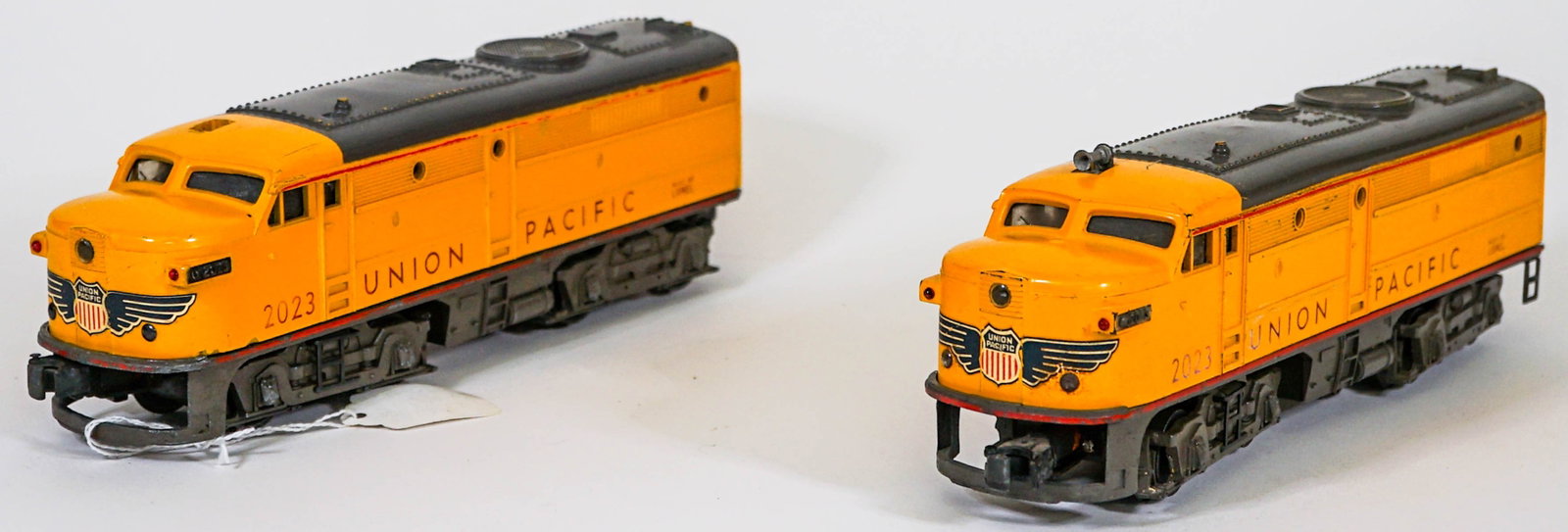 Lionel O Gauge Union Pacific AA #2023 P And #2023: Lionel O Gauge Union Pacific AA #2023 P And #2023 T Diesels. Provenance: Missoula, Montana Private Collection. Untested, from a lifelong collector who serviced and repaired trains requiring any attent