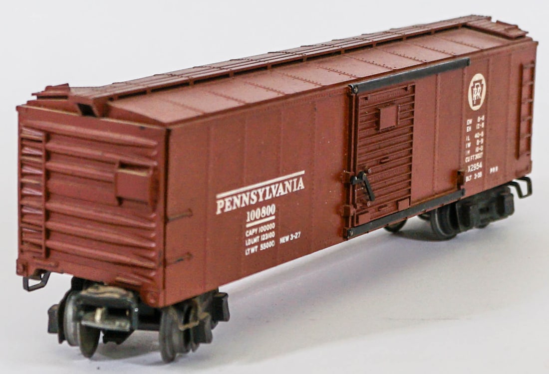 Lionel O Gauge Brown Boxcar 100800: Lionel O Gauge Brown Boxcar 100800. Provenance: Missoula, Montana Private Collection. Untested, from a lifelong collector who serviced and repaired trains requiring any attention. If lot is absent of 