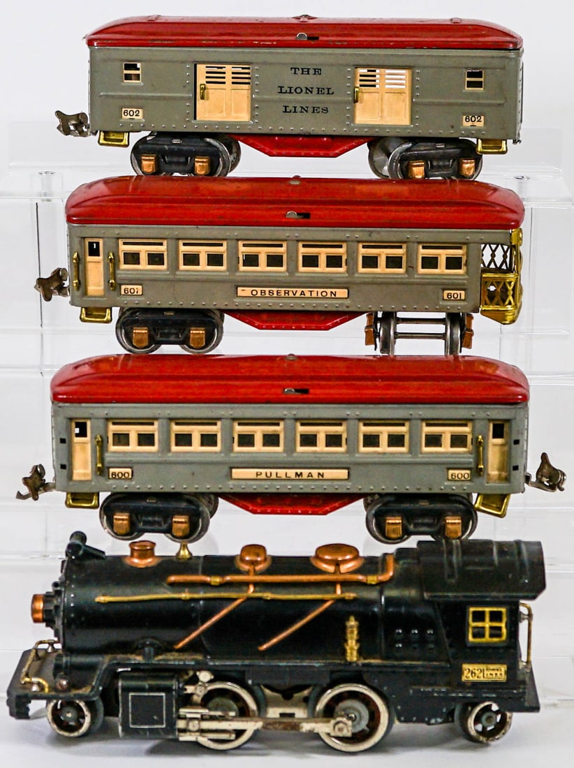 Lionel Trains - 262 600 601 602: Lionel Trains - 262 600 601 602. No tender. Provenance: Missoula, Montana Private Collection. Untested, from a lifelong collector who serviced and repaired trains requiring any attention. If lot is ab