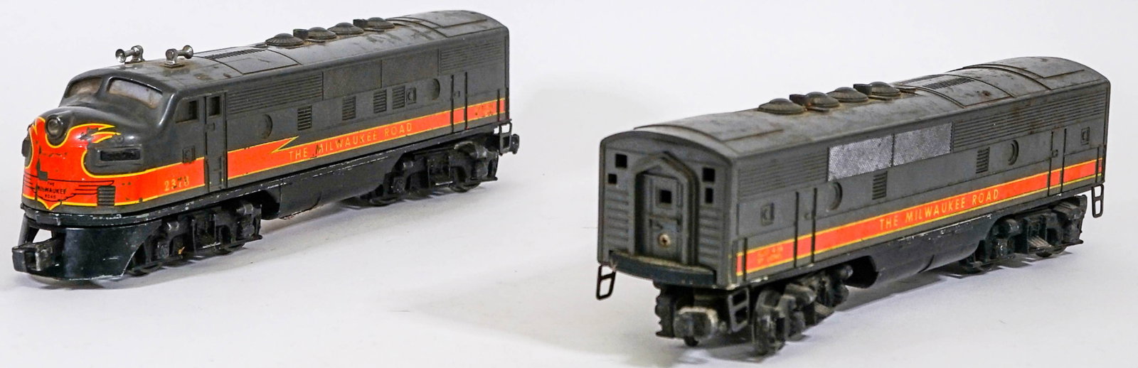 Lionel 1956 Milwaukee Road F-3 O-Gauge AB unit: Lionel 1956 Milwaukee Road F-3 O-Gauge AB unit No. 2378(A) engine. Battery compartment damage. Provenance: Missoula, Montana Private Collection. Untested, from a lifelong collector who serviced and re