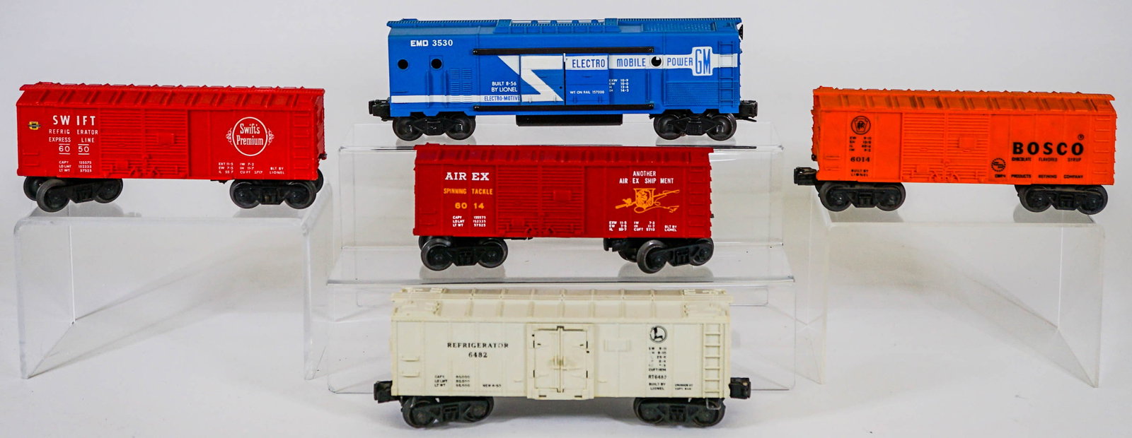 Lionel Boxcars (5): Lionel Boxcars (5). Provenance: Missoula, Montana Private Collection. Untested, from a lifelong collector who serviced and repaired trains requiring any attention. If lot is absent of a condition repo