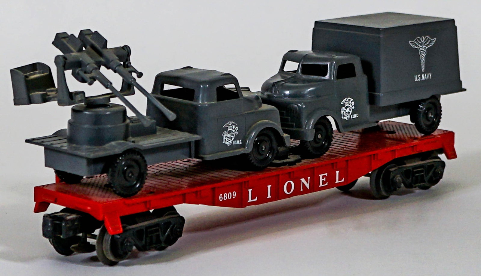 Lionel #6809: Lionel #6809. EX condition. Provenance: Missoula, Montana Private Collection. Untested, from a lifelong collector who serviced and repaired trains requiring any attention. If lot is absent of a condit