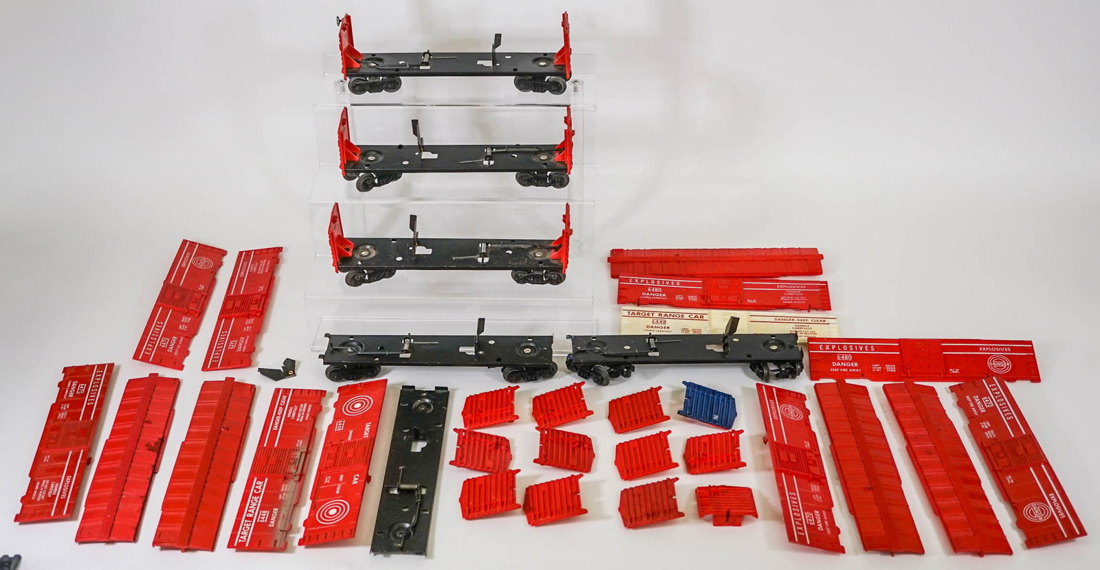 Lionel 6448 6470 6480 Parts Lot: Lionel 6448 6470 6480 Parts Lot. Provenance: Missoula, Montana Private Collection. Untested, from a lifelong collector who serviced and repaired trains requiring any attention. If lot is absent of a c