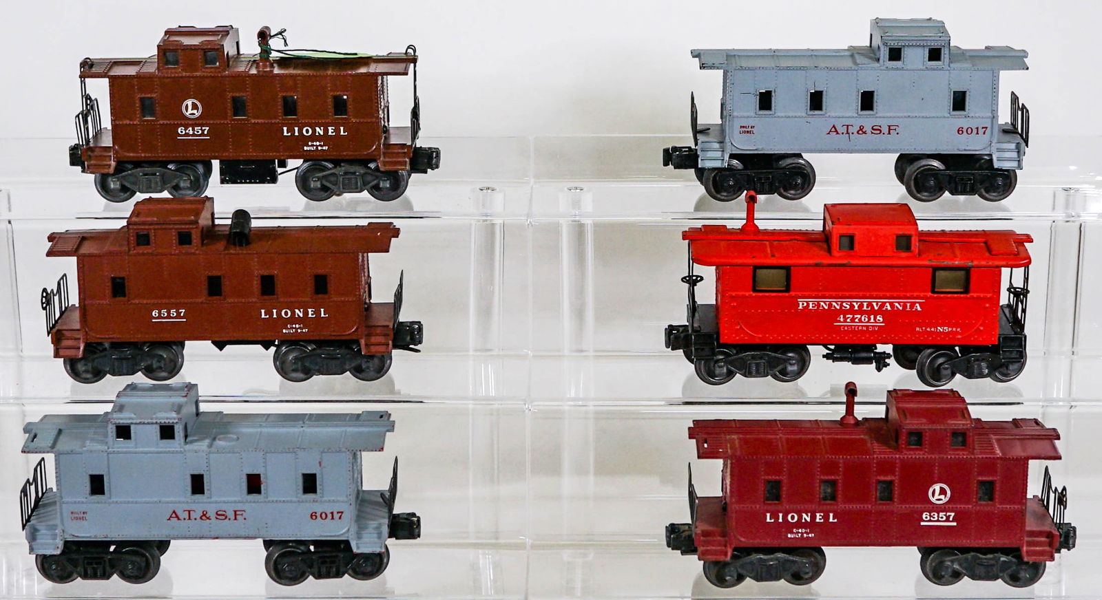 Lionel Postwar Cabooses (6) (1 of 3)