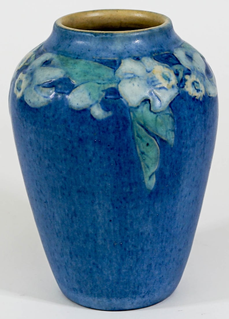 Newcomb Pottery Vase, 1923 by Sadie Irvine (1 of 6)