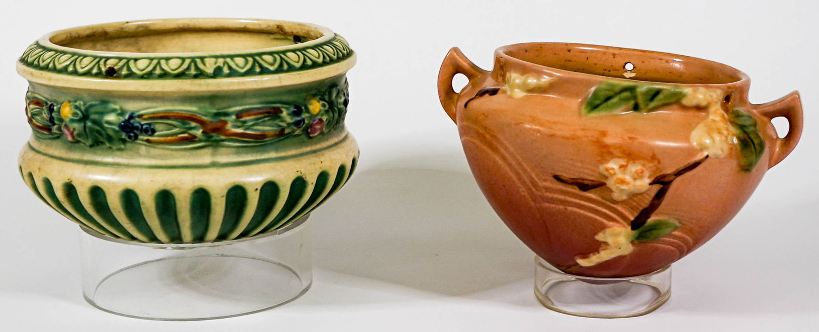 Two Roseville Hanging Baskets (1 of 6)