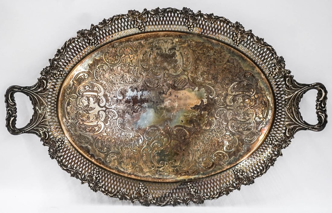 Sheffield Grape Pattern Handled Silver Plate Tray (1 of 3)