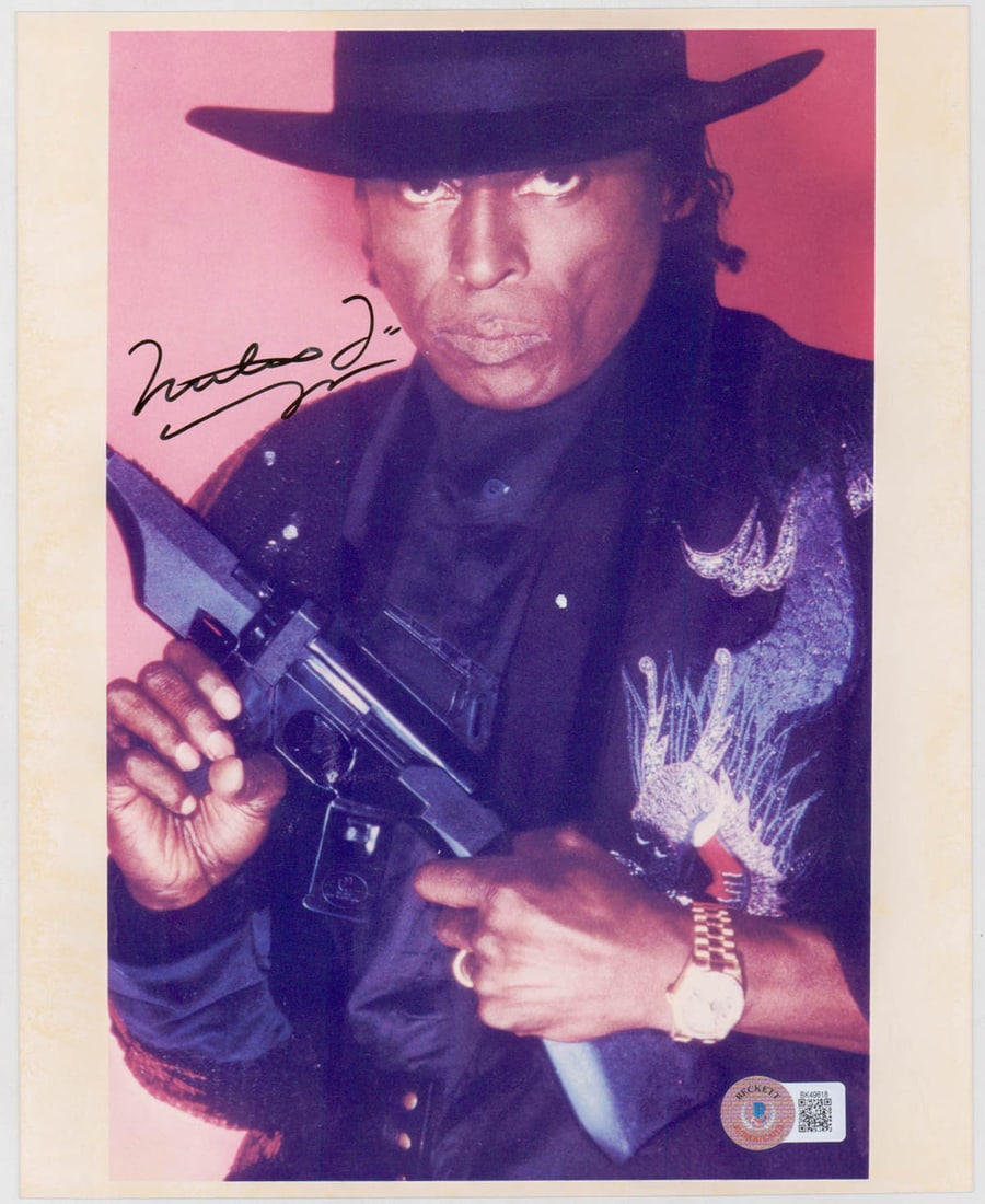 Miles Davis Signed Photo Beckett Authentication (1 of 2)