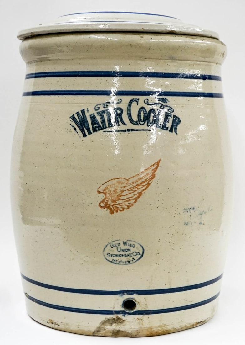 Antique Red Wing 8 Gallon Water Cooler w/Lid (1 of 13)