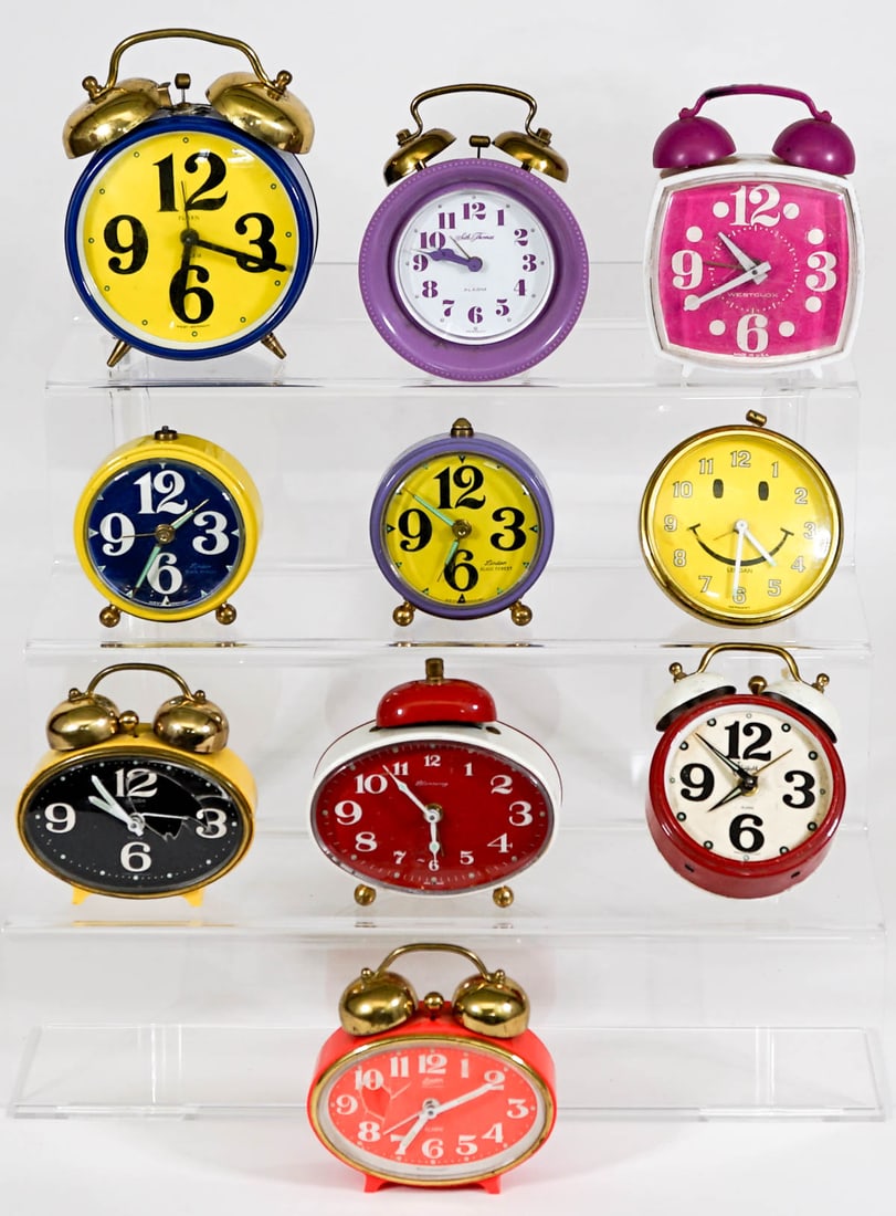 (10) German Large Number Clocks 3.25-5.5 inches (1 of 8)