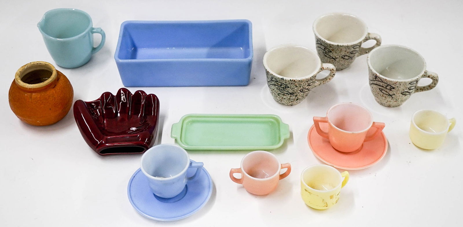 Fire-King & Unmarked Vintage Dinnerware (1 of 5)