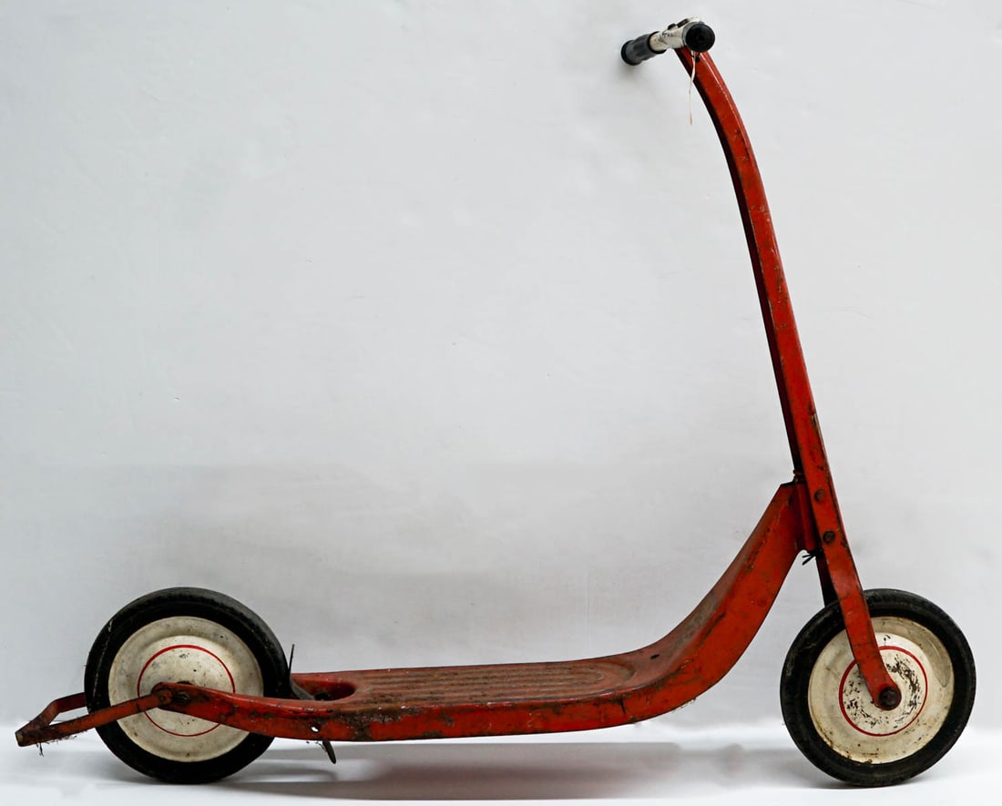 Vintage Scooter (1 of 5)