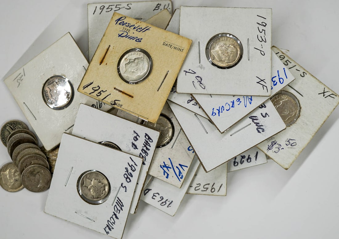 (32) Vintage & Antique U.S. Silver Dimes (1 of 6)