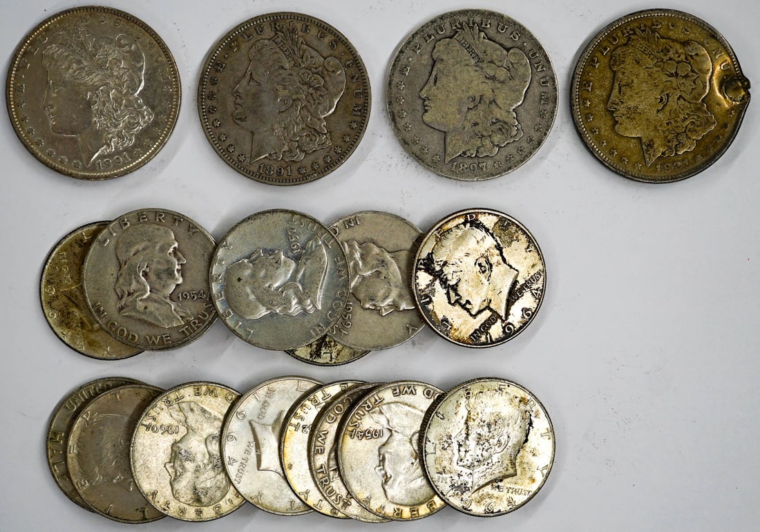 (4) Morgan Silver Dollars, (15) U.S. Silver Halves (1 of 1)