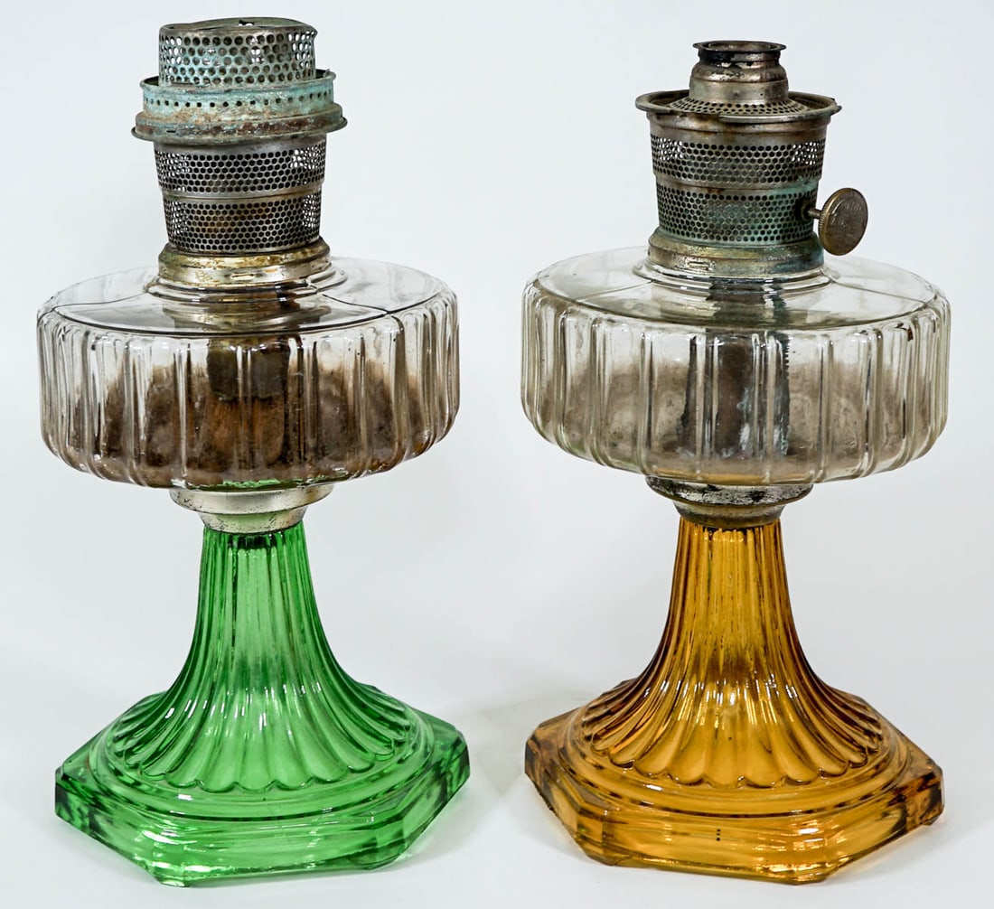(2) Aladdin Antique Oil Lamps (1 of 6)