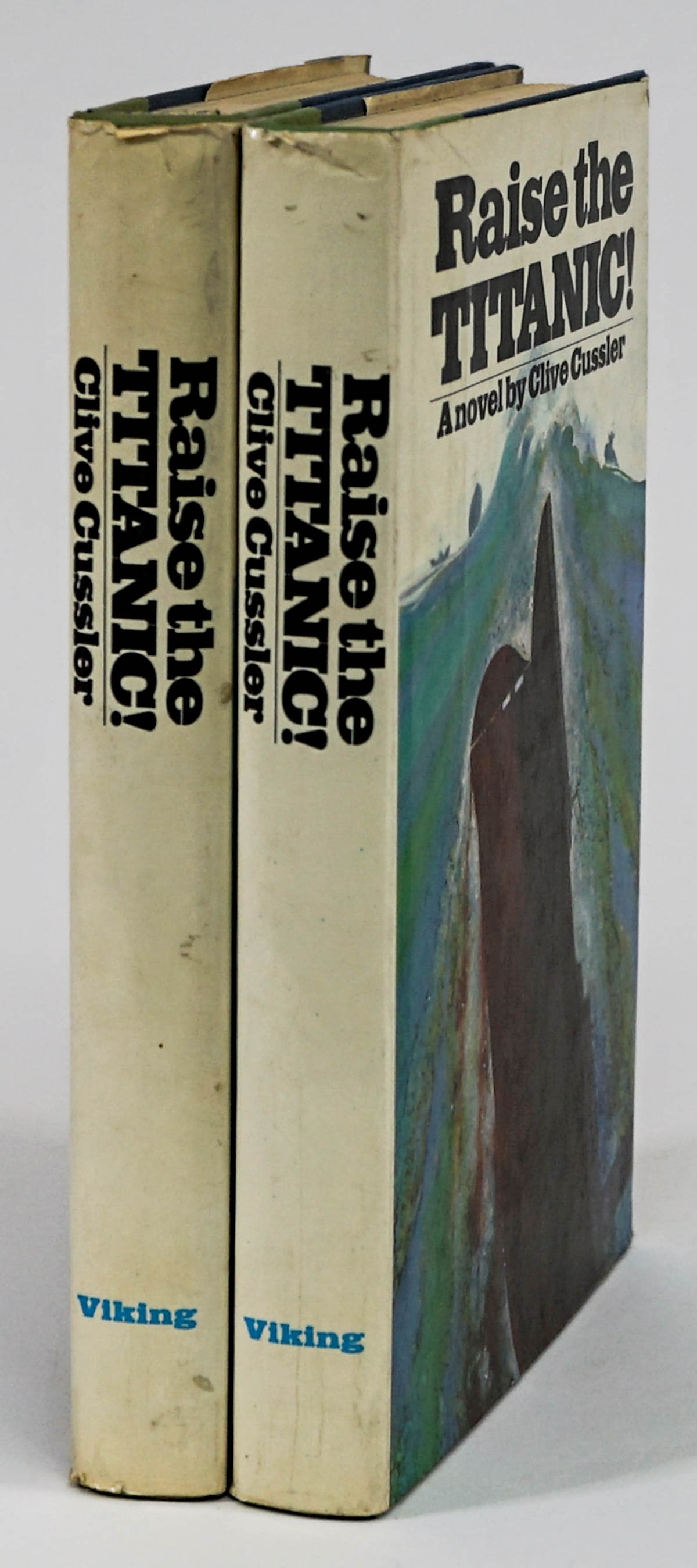 Cussler, Clive Raise The Titanic Inscribed HC (2) (1 of 10)