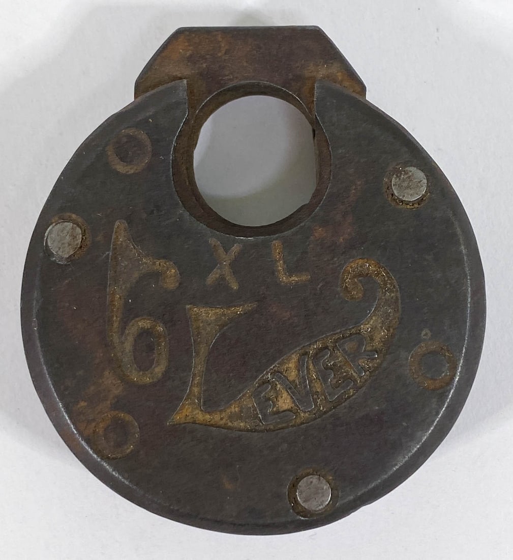 Antique XL 6 Lever Padlock NO Key (1 of 2)