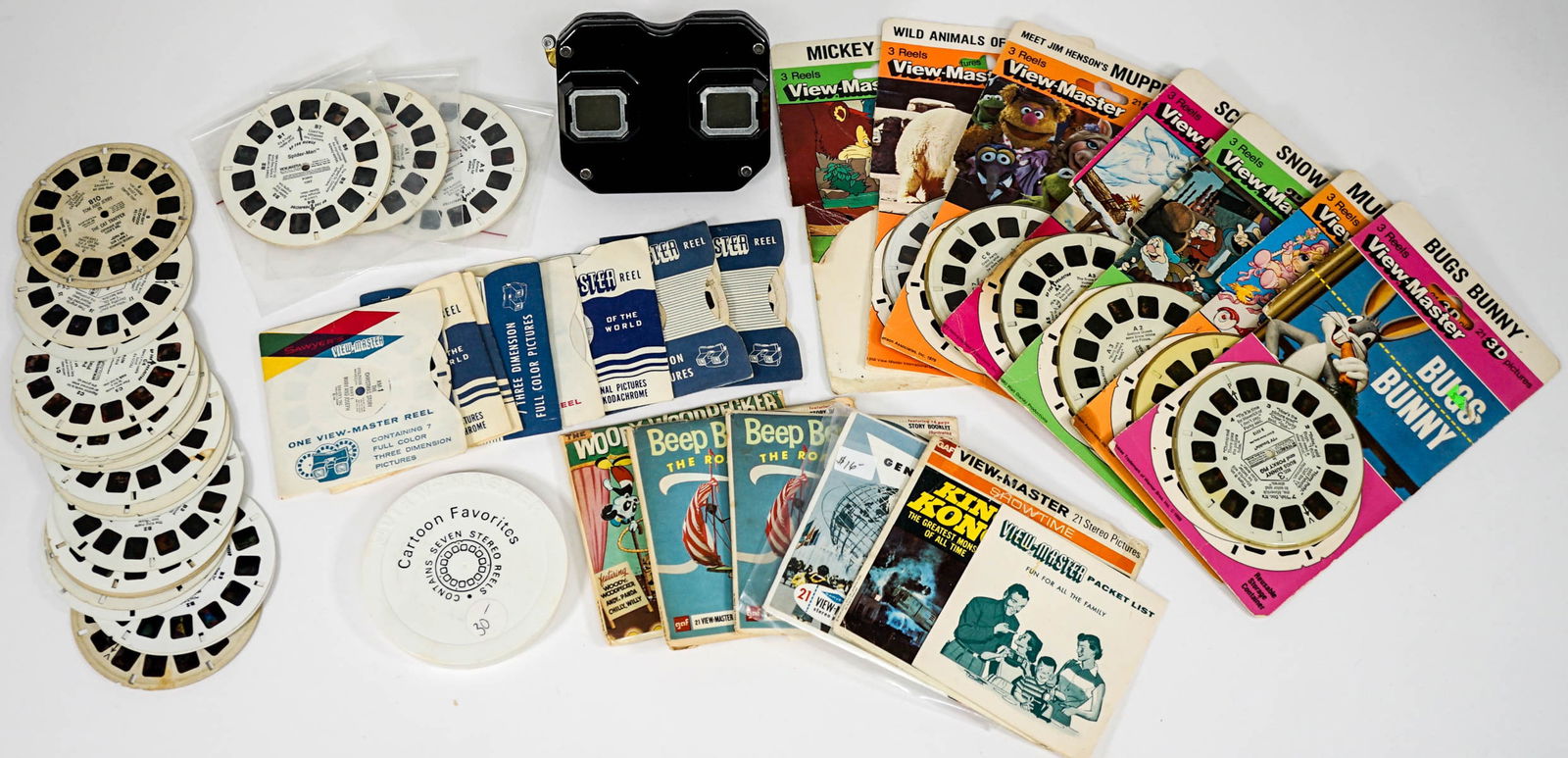 Sawyers View Master and (60) Reels [Cartoon] (1 of 8)