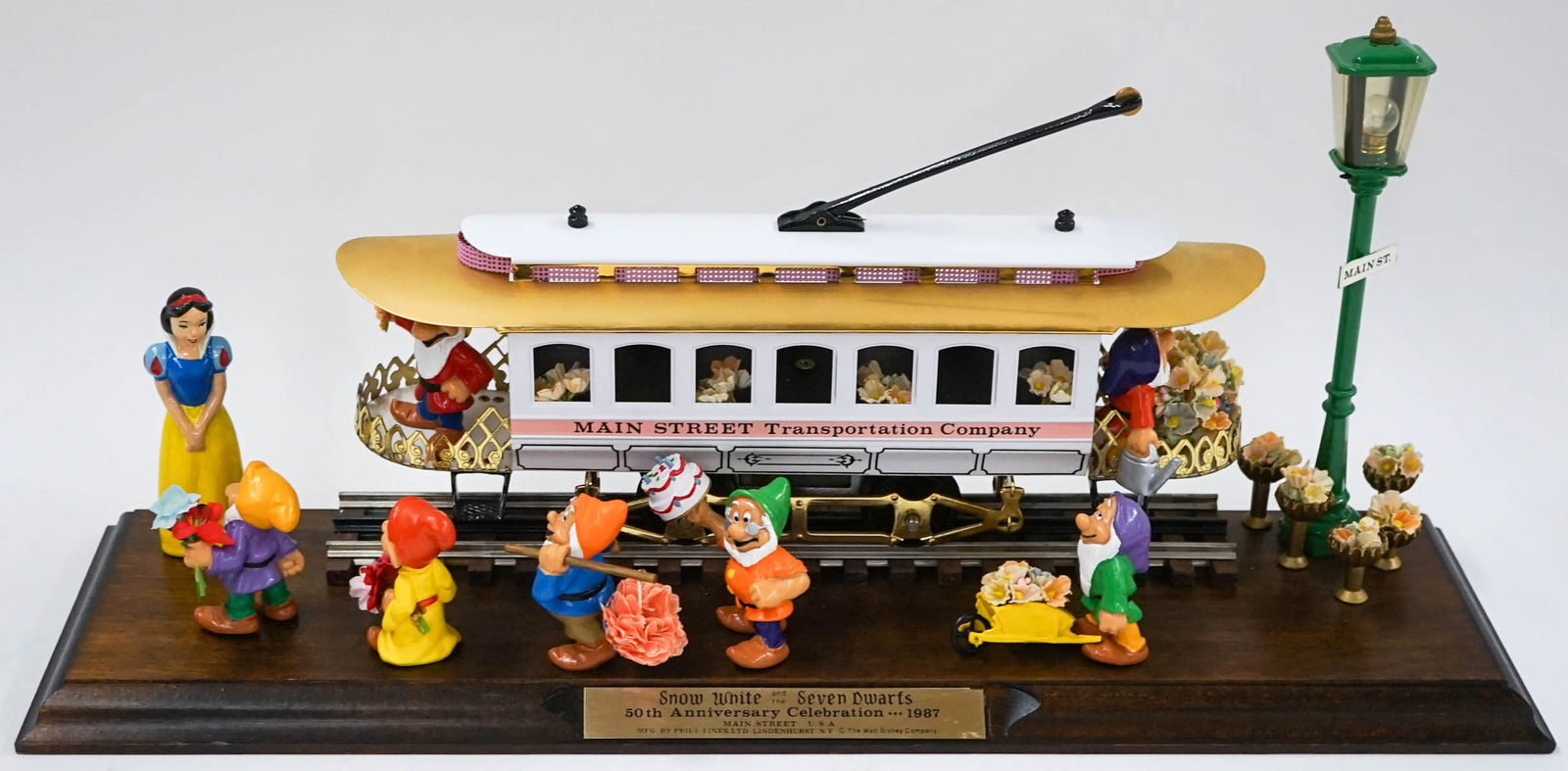 Disney Snow White Pride Lines 1987 Trolley (1 of 4)